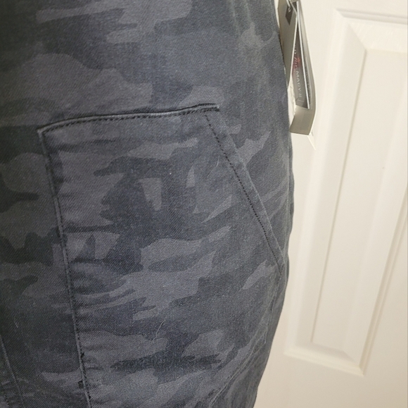 NWT Vanilla Star Women Juniors' Cotton Camo Denim Skirtall Black Gray Size 9 $49 - Picture 5 of 10